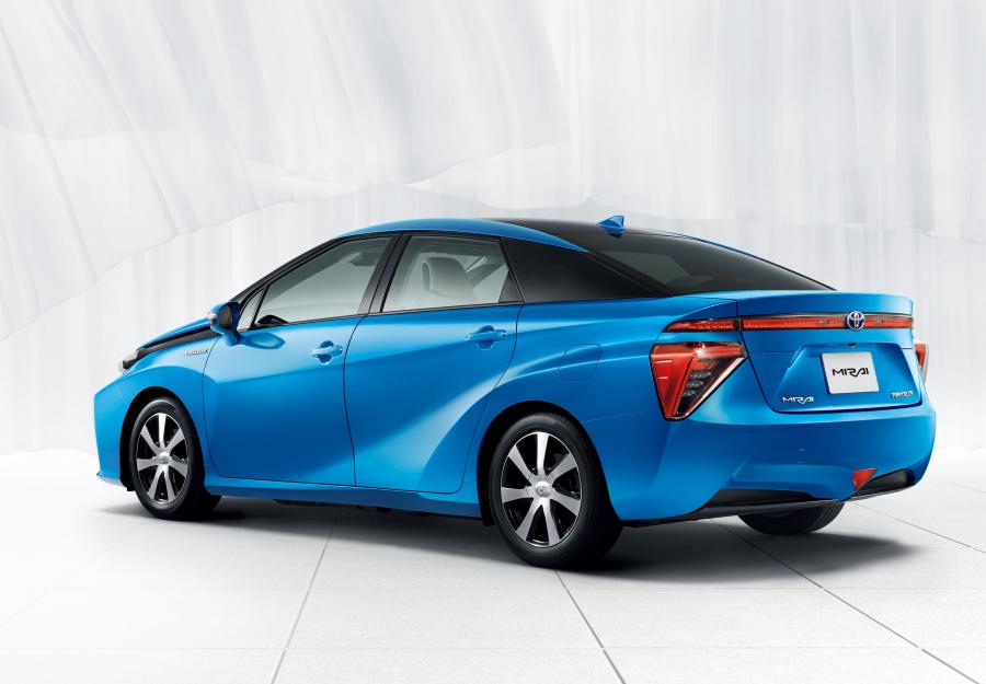  Toyota Mirai 2014 года  (фото 8 из 10)